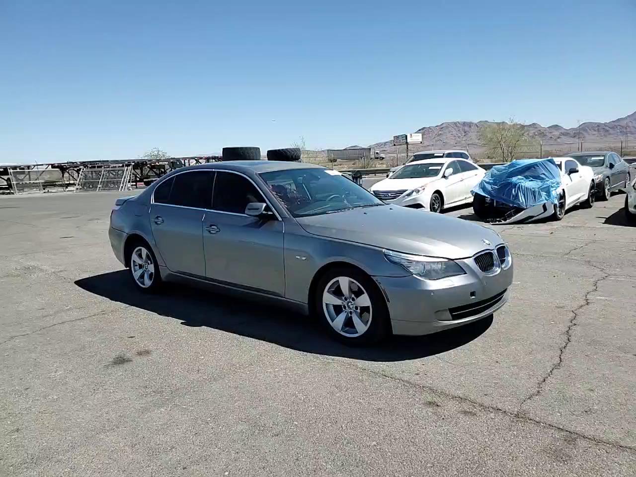 Фото: WBANU535X8CT10498