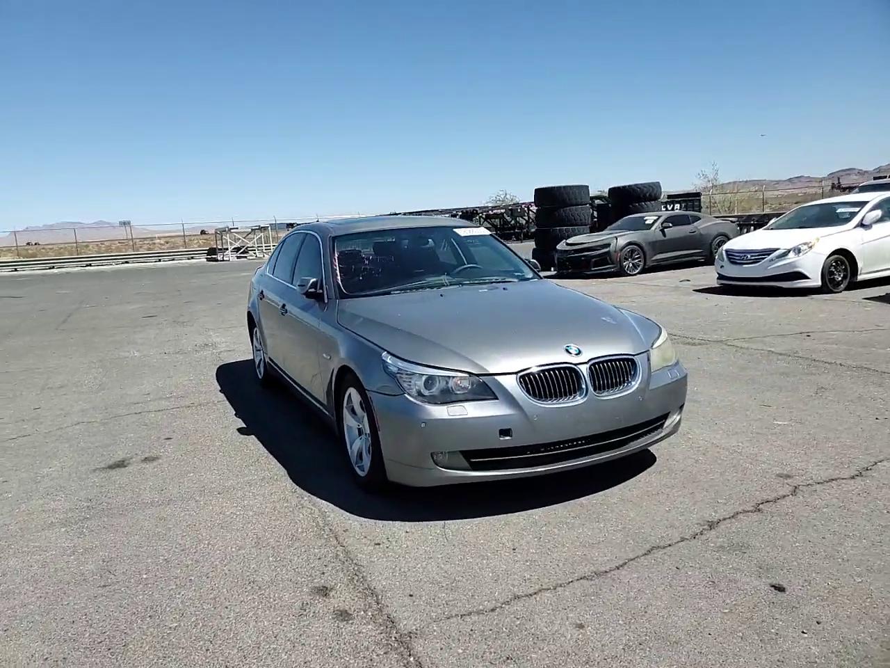 Фото: WBANU535X8CT10498