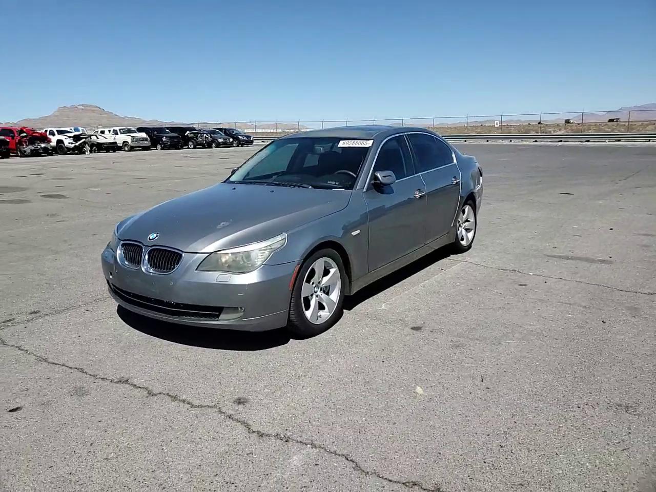 Фото: WBANU535X8CT10498