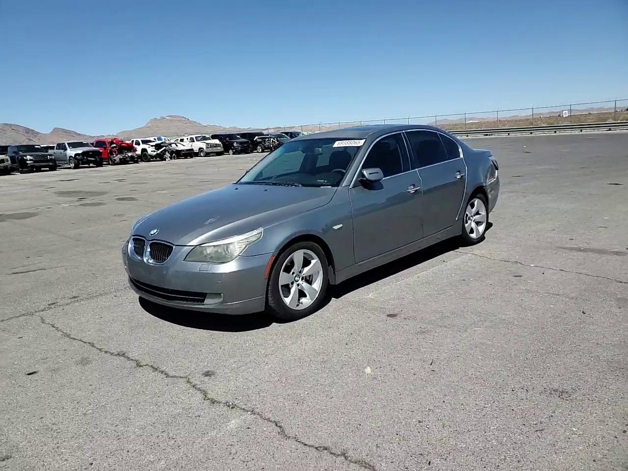 Фото: WBANU535X8CT10498