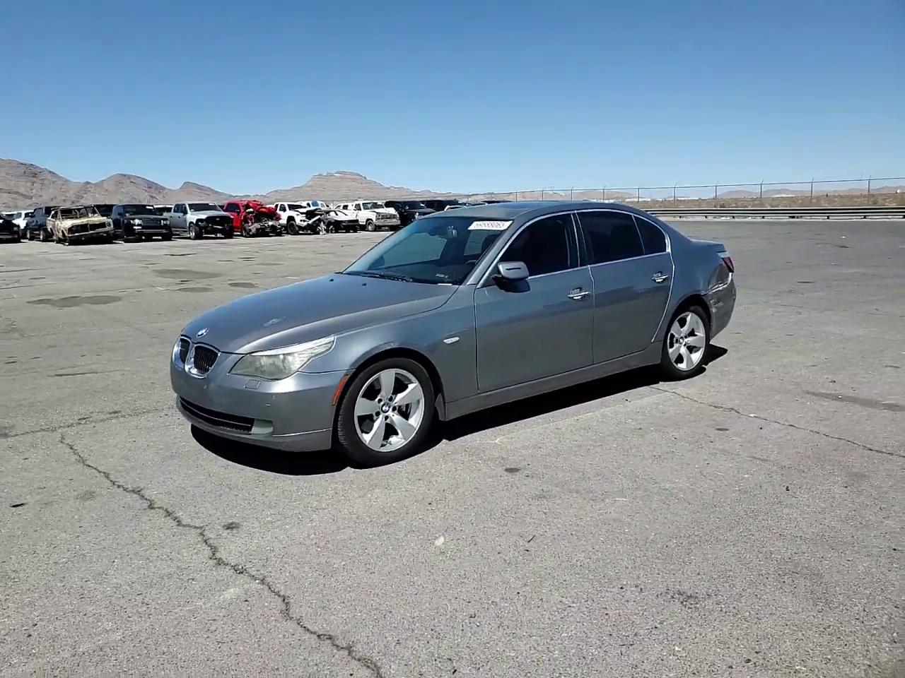 Фото: WBANU535X8CT10498