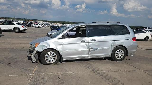 2010 Honda Odyssey Exl VIN: 5FNRL3H63AB025762 Lot: 69810825