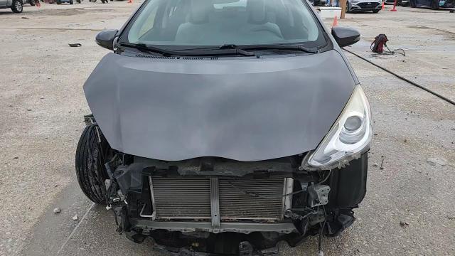 2017 Toyota Prius C VIN: JTDKDTB3XH1597640 Lot: 69934515