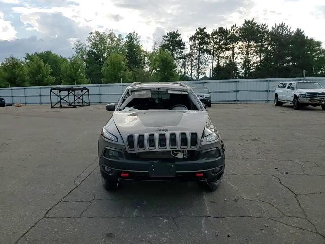 2018 Jeep Cherokee Trailhawk VIN: 1C4PJMBX3JD619621 Lot: 70678975