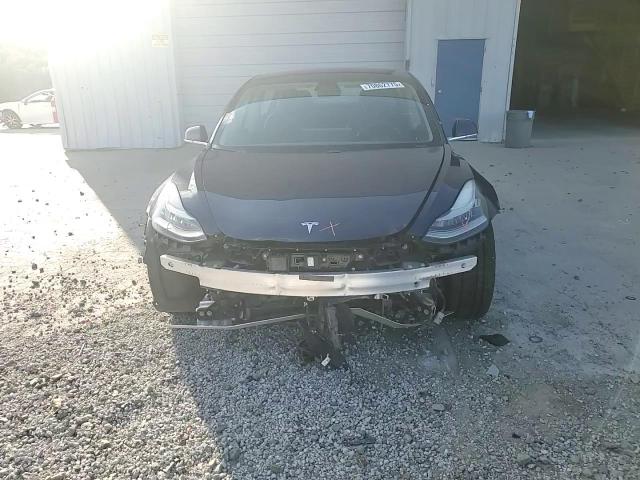 2018 Tesla Model 3 VIN: 5YJ3E1EB0JF064752 Lot: 70862775