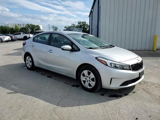 2017 Kia Forte Lx VIN: 3KPFL4A71HE080500 Lot: 70588775