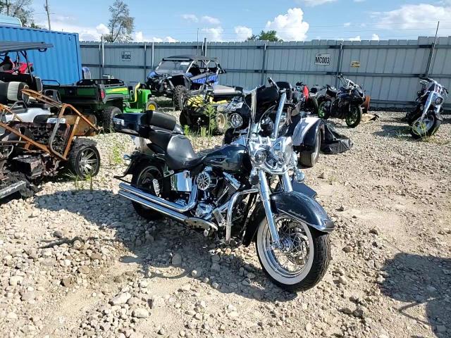 2015 Harley-Davidson Flstc Heritage Softail Classic VIN: 1HD1BWV12FB024427 Lot: 68657235