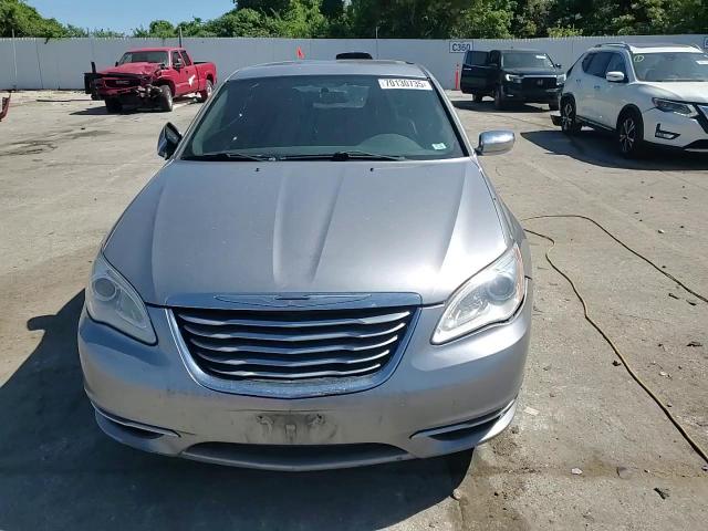 2014 Chrysler 200 Limited VIN: 1C3CCBCGXEN135607 Lot: 70130735