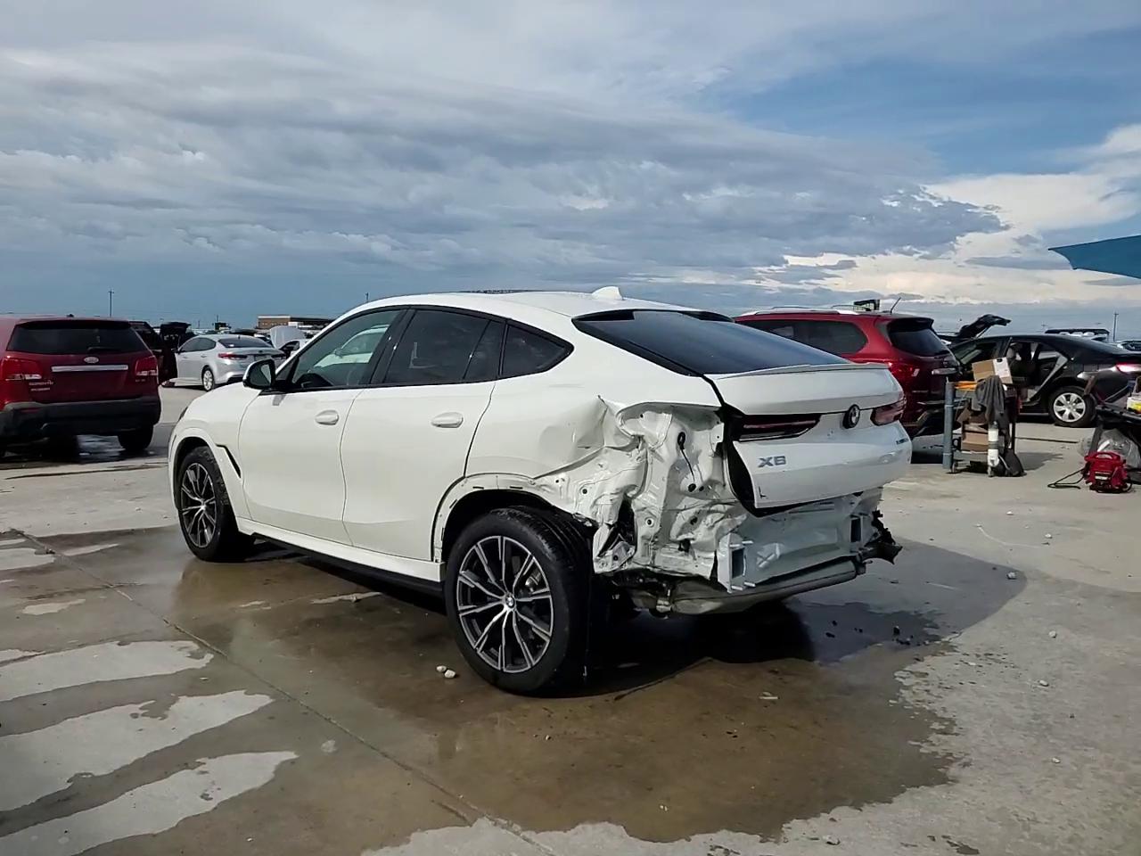 Фото: 5UXCY6C08P9N77173