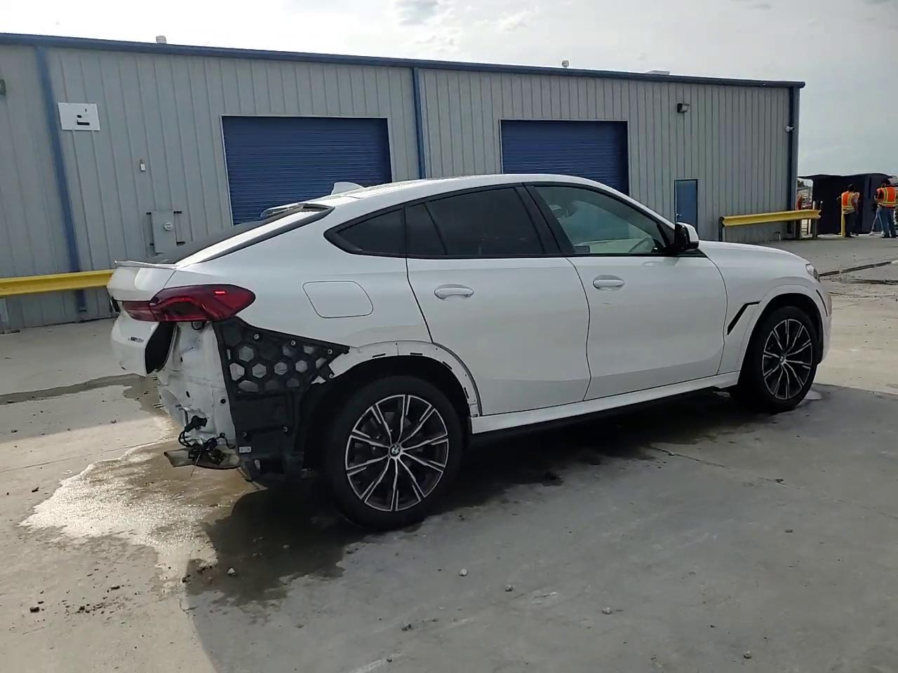 Фото: 5UXCY6C08P9N77173