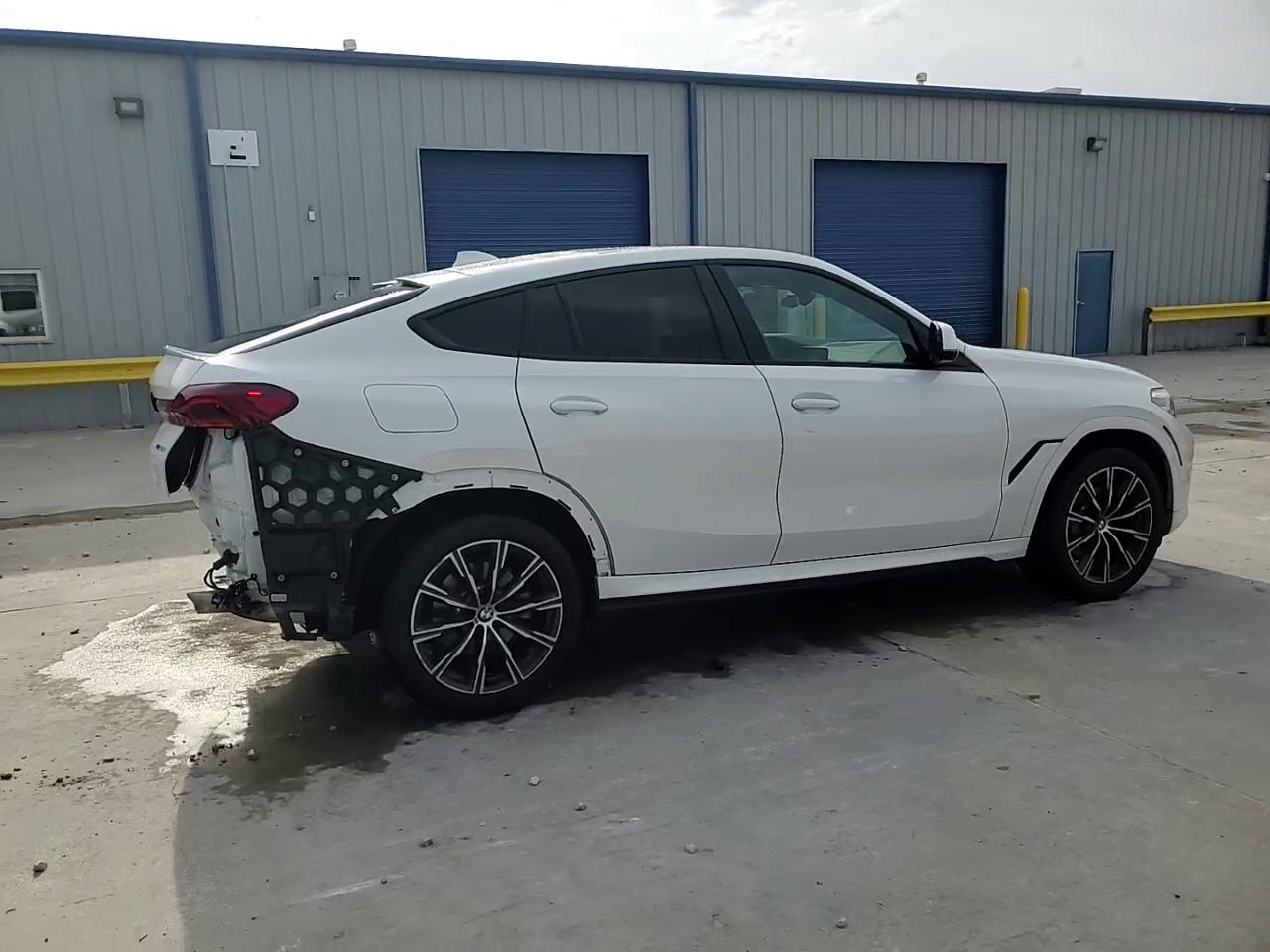 Фото: 5UXCY6C08P9N77173