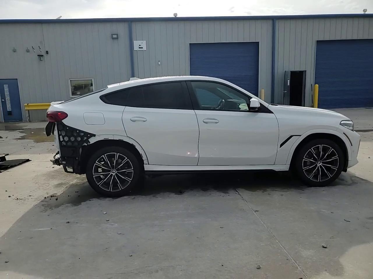 Фото: 5UXCY6C08P9N77173