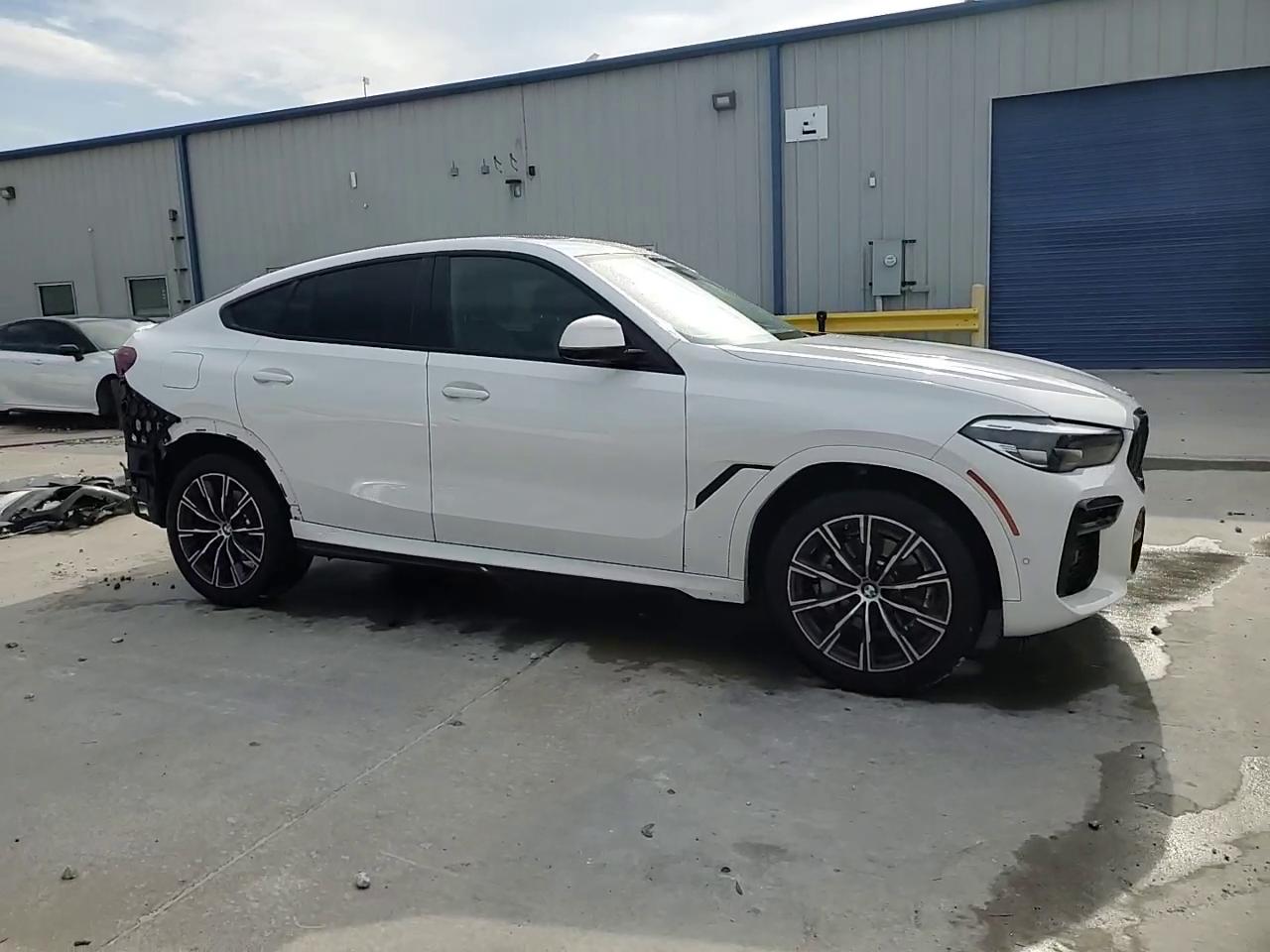 Фото: 5UXCY6C08P9N77173