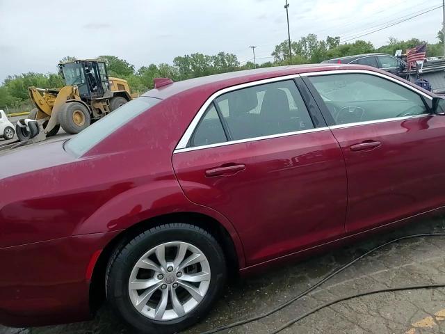 2022 Chrysler 300 Touring VIN: 2C3CCAAG0NH254188 Lot: 70547035