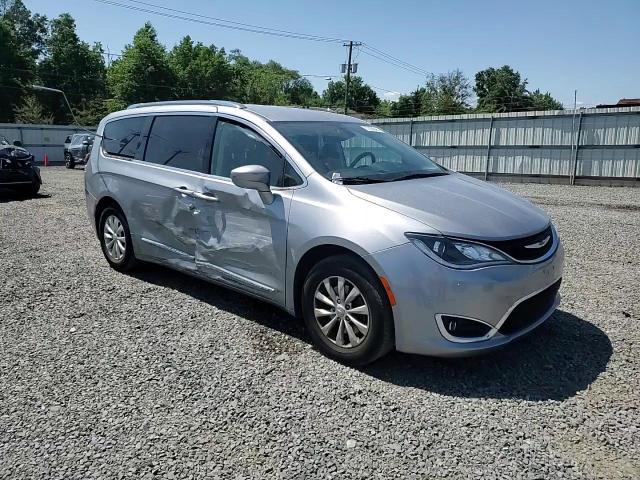 2019 Chrysler Pacifica Touring L VIN: 2C4RC1BG0KR582849 Lot: 67929945