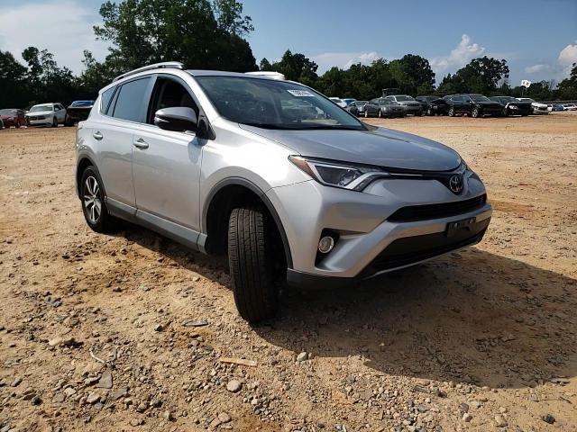 2017 Toyota Rav4 Xle VIN: 2T3WFREV7HW389180 Lot: 70087455