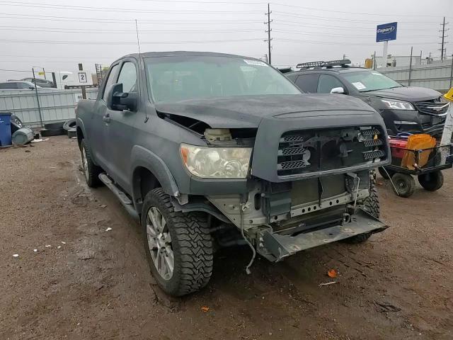 2008 Toyota Tundra Double Cab VIN: 5TBBV54138S491353 Lot: 70939495