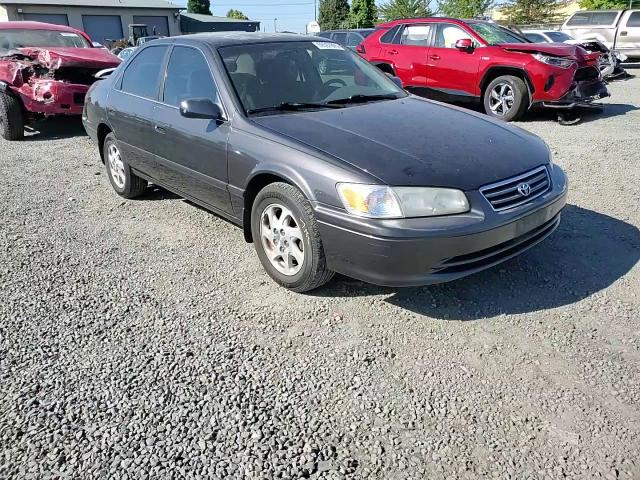 2000 Toyota Camry Ce VIN: JT2BF22K2Y0269915 Lot: 69597005