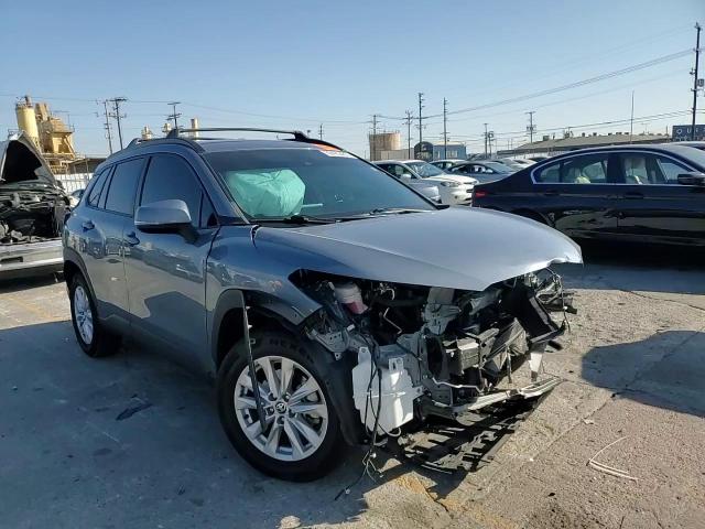 2022 Toyota Corolla Cross Le VIN: 7MUCAABG9NV020400 Lot: 69420485
