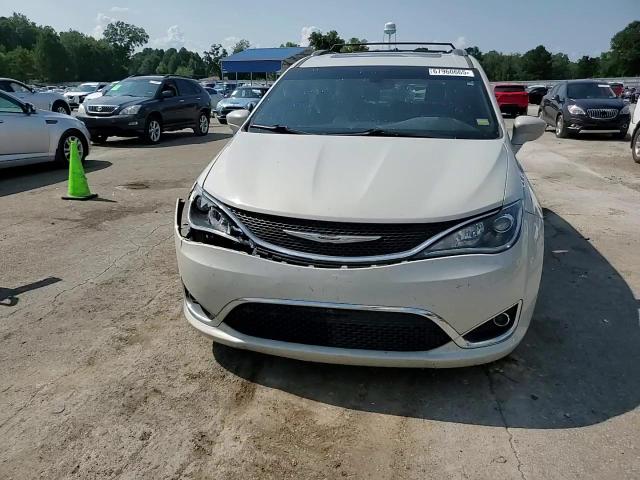 2020 Chrysler Pacifica Touring L Plus VIN: 2C4RC1EG3LR110027 Lot: 67960665