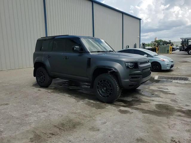 2025 Land Rover Defender Octa VIN: SALEZEE99S2449581 Lot: 67039815