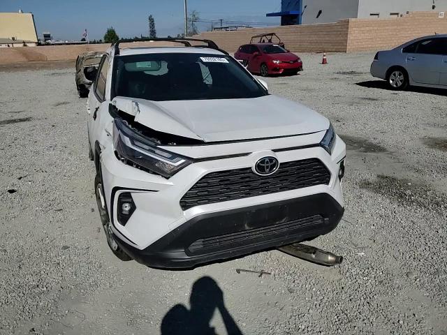 2024 Toyota Rav4 Xle Premium VIN: JTMC1RFVXRJ030941 Lot: 70932165