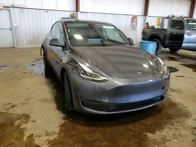 2022 Tesla Model Y VIN: 7SAYGDEF9NF401058 Lot: 68464565
