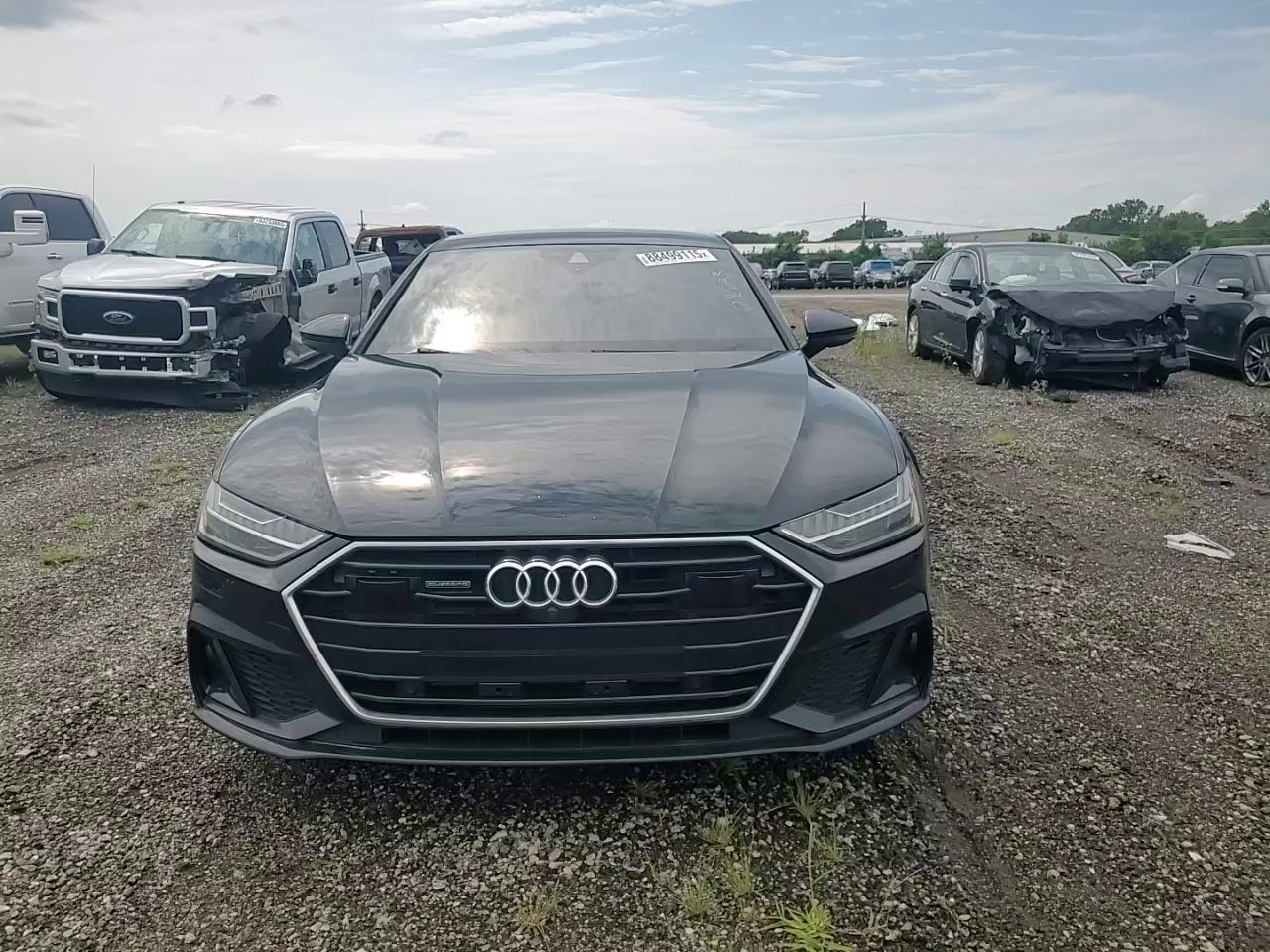 Фото: WAUV2AF29KN092033