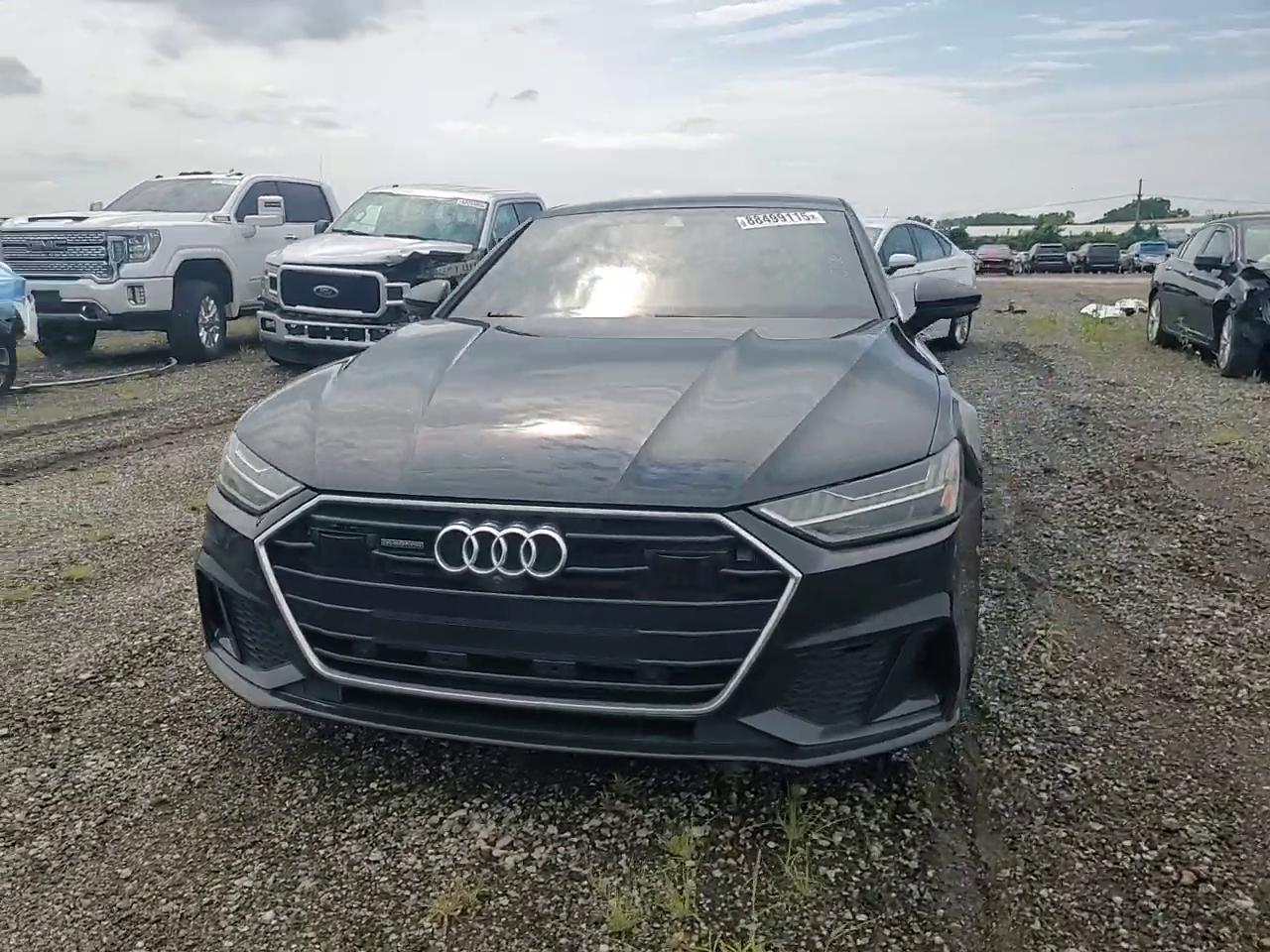 Фото: WAUV2AF29KN092033