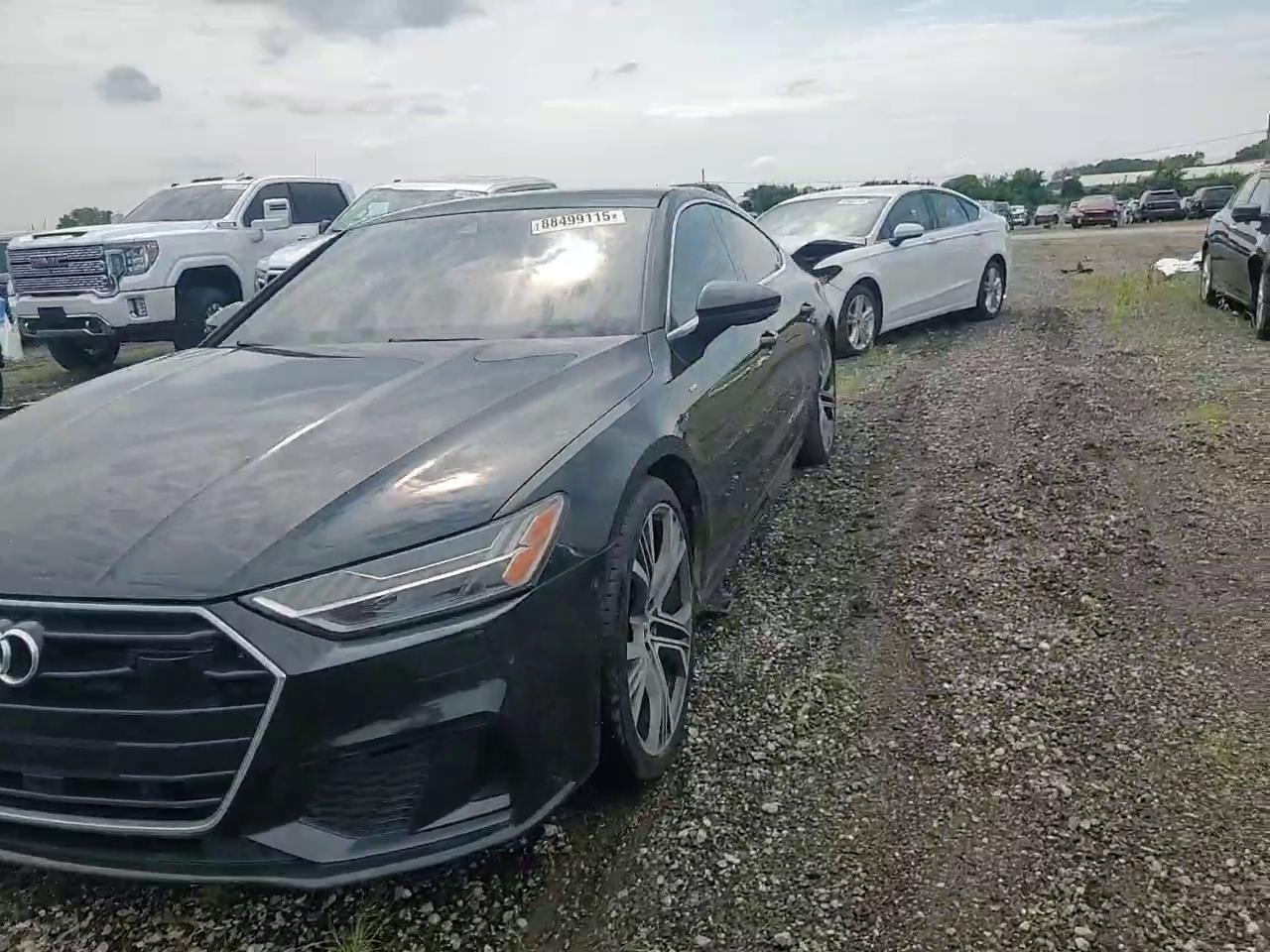 Фото: WAUV2AF29KN092033