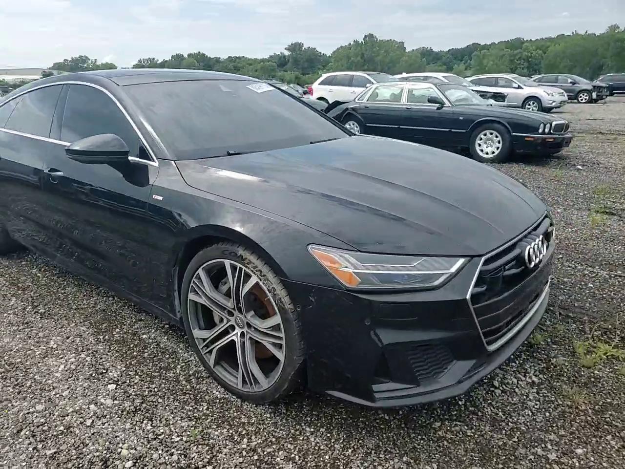 Фото: WAUV2AF29KN092033