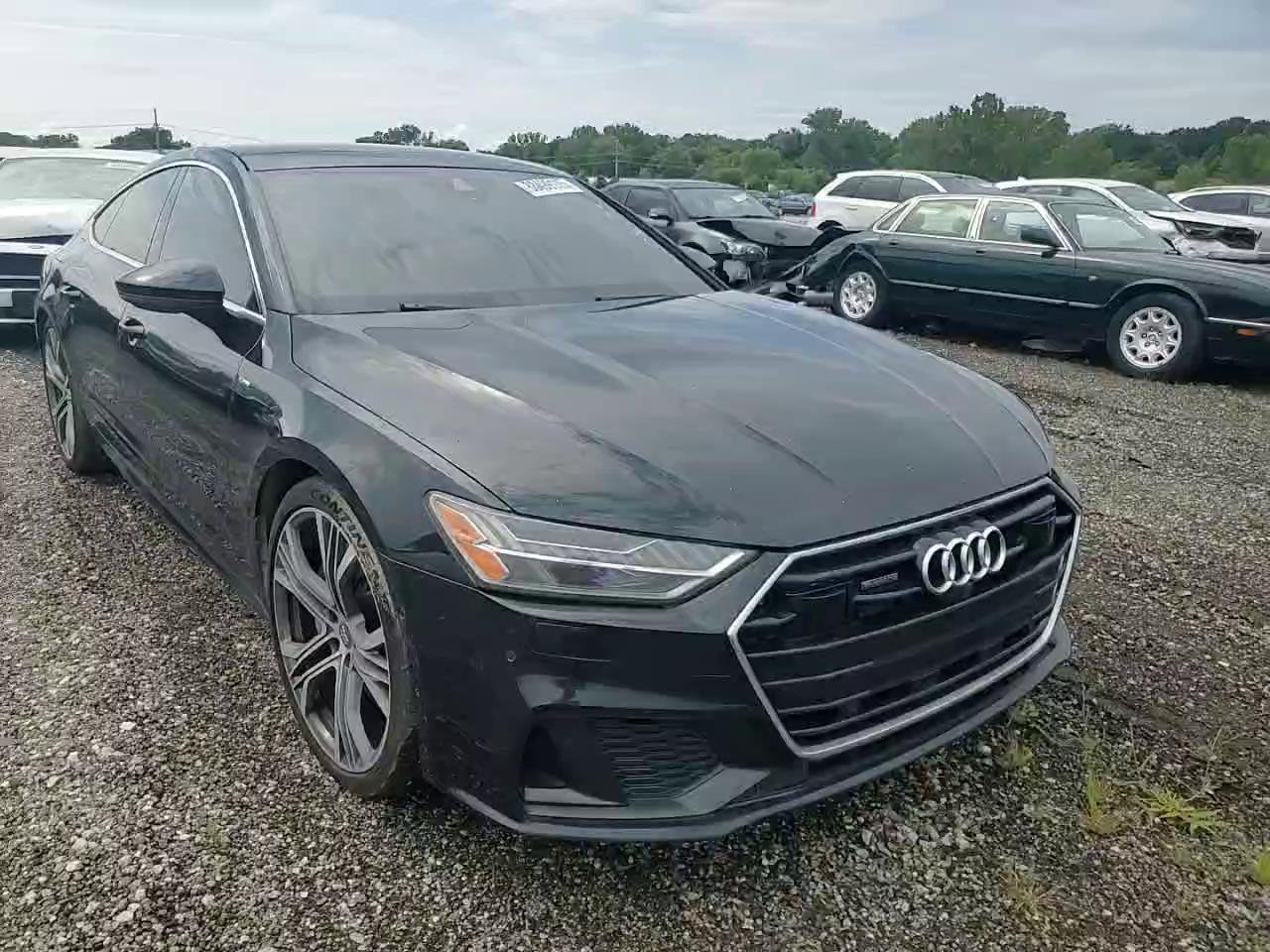 Фото: WAUV2AF29KN092033