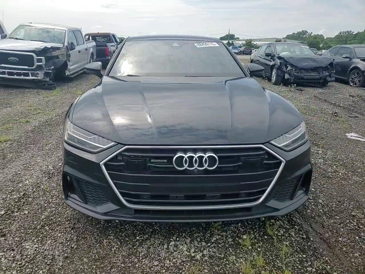 Фото: WAUV2AF29KN092033