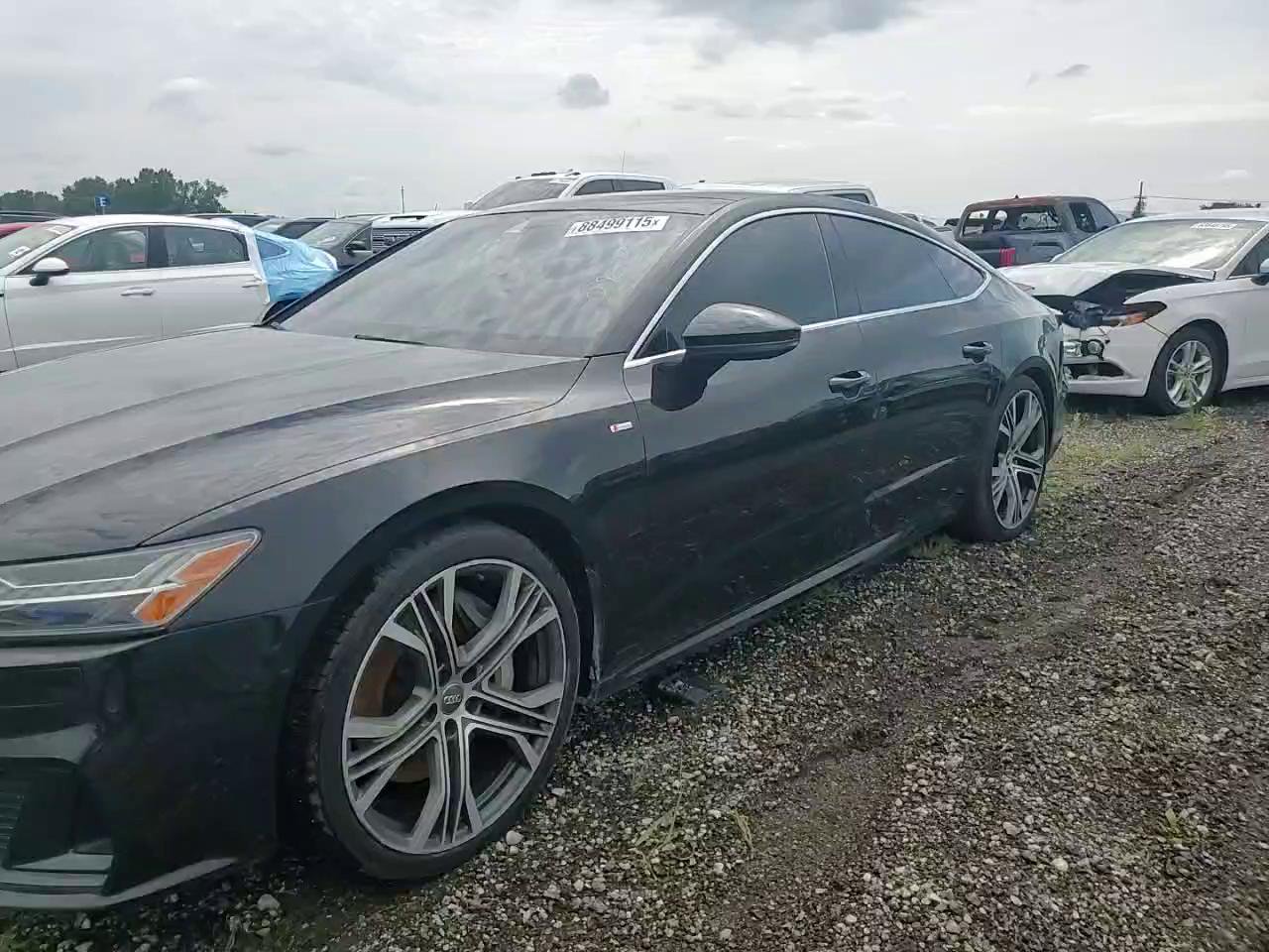 Фото: WAUV2AF29KN092033