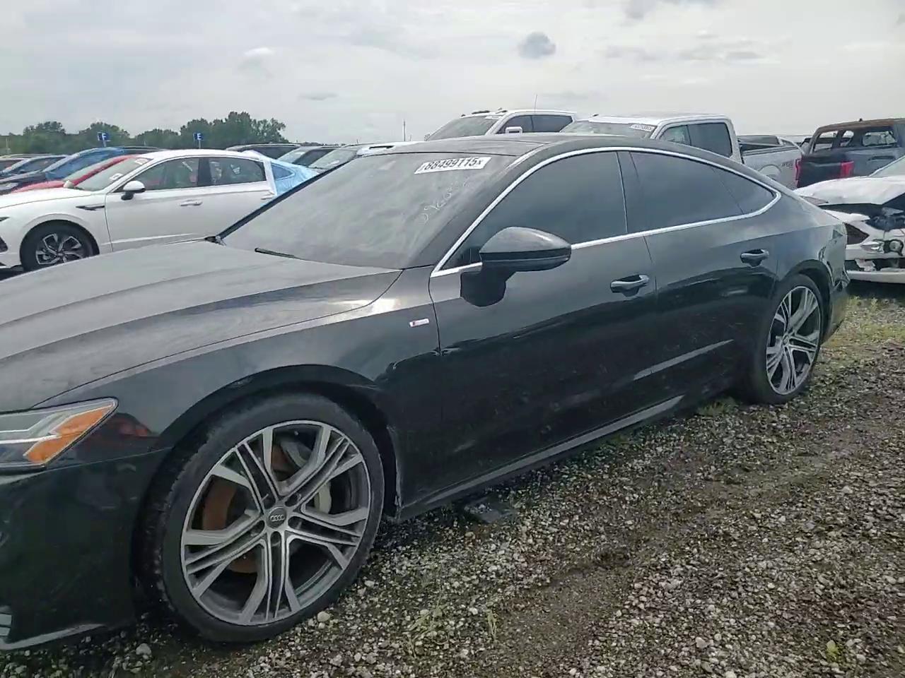 Фото: WAUV2AF29KN092033