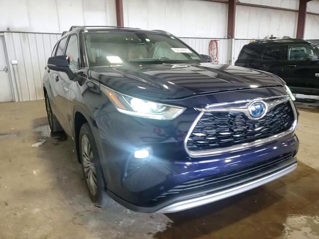 2021 Toyota Highlander Hybrid Platinum VIN: 5TDEBRCH7MS069356 Lot: 69044445
