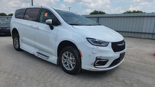 2023 Chrysler Pacifica Touring L VIN: 2C4RC1BG0PR516891 Lot: 68123595