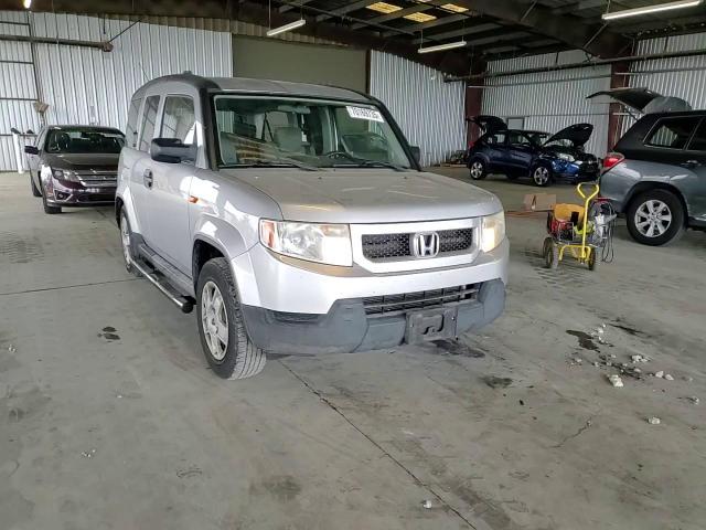 2010 Honda Element Lx VIN: 5J6YH1H38AL001343 Lot: 70169735