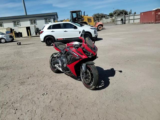 2023 Honda Cbr650 Ra VIN: MLHRH0155P5400558 Lot: 71100415