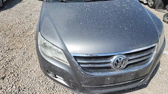 2010 Volkswagen Tiguan S VIN: WVGAV7AX8AW533430 Lot: 70253625