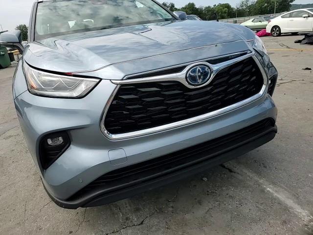 2022 Toyota Highlander Hybrid Limited VIN: 5TDYARAH8NS012619 Lot: 68895425