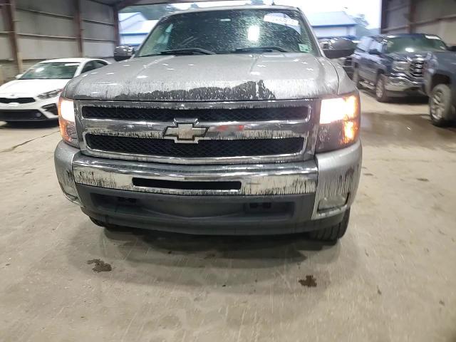 2011 Chevrolet Silverado C1500 Lt VIN: 3GCPCSE08BG211648 Lot: 70493915