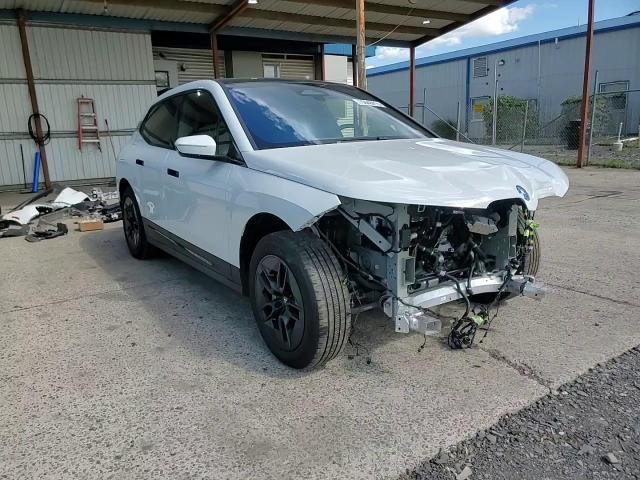 2025 BMW Ix xDrive50 VIN: WB523CF04SCT34277 Lot: 70648415