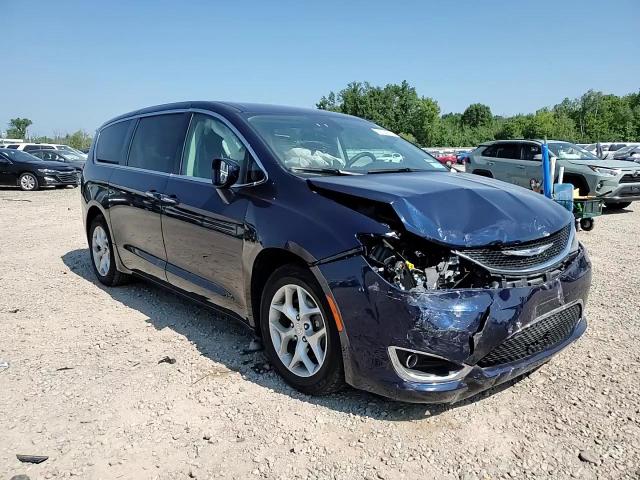 2019 Chrysler Pacifica Touring Plus VIN: 2C4RC1FG5KR593291 Lot: 69094835