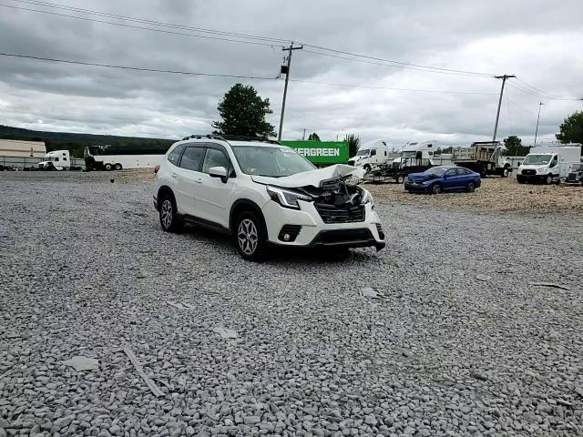 2022 Subaru Forester Premium VIN: JF2SKAECXNH447814 Lot: 68858525