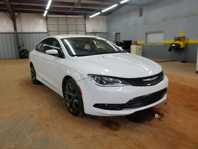 2016 Chrysler 200 S VIN: 1C3CCCBG2GN146708 Lot: 70730415