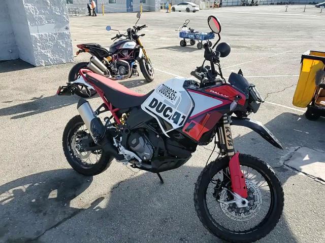 2024 Ducati Desert X VIN: ZDMXANDT6RB008557 Lot: 70008935