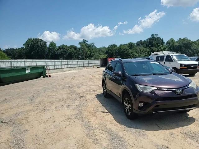 2017 Toyota Rav4 Xle VIN: 2T3WFREV1HW384797 Lot: 70348915