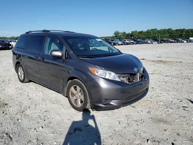 2015 Toyota Sienna Le VIN: 5TDKK3DC7FS556157 Lot: 70584795