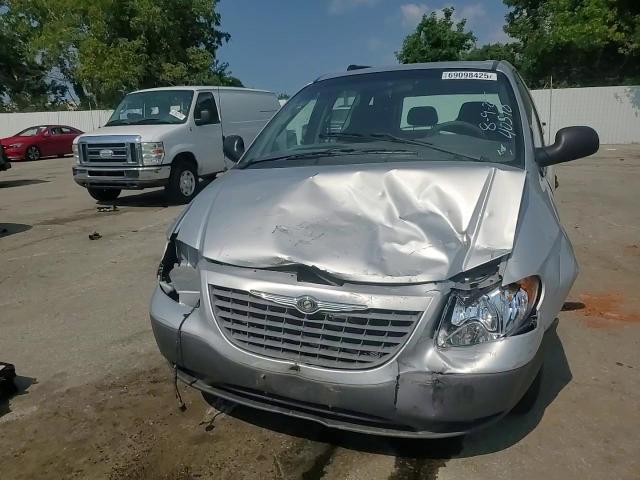 2001 Chrysler Voyager VIN: 1C4GJ25B41B101324 Lot: 69098425